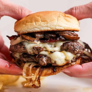 Bacon Mushroom Burger